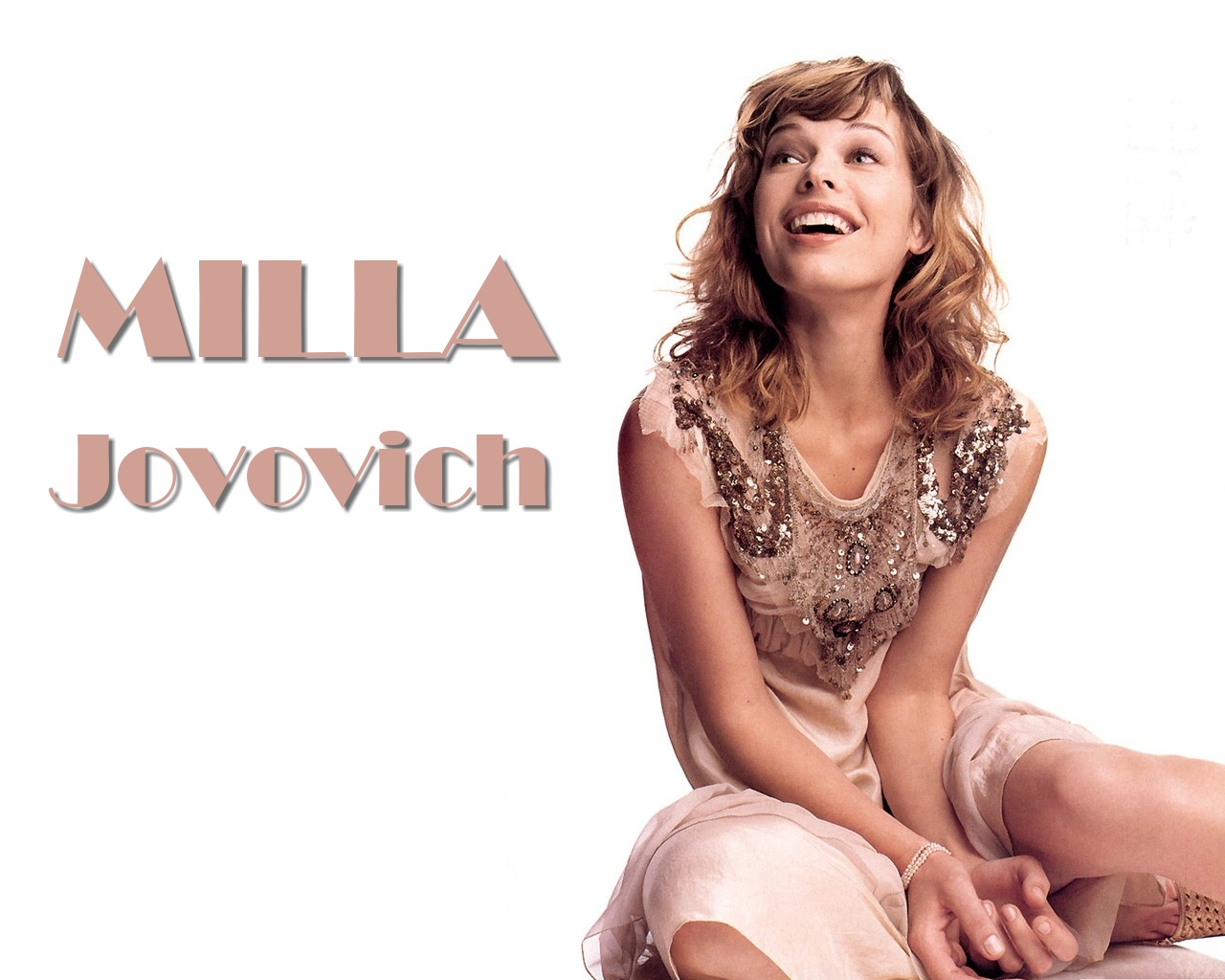 Milla Jovovich - Photo Set